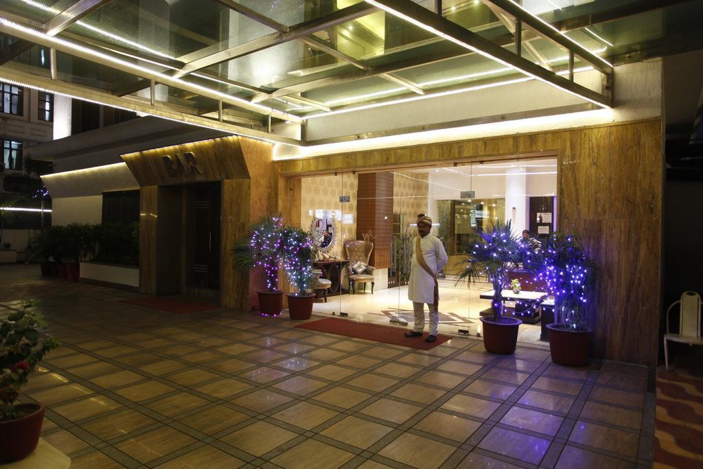 Hotel M J Residency Dehradun Eksteriør bilde