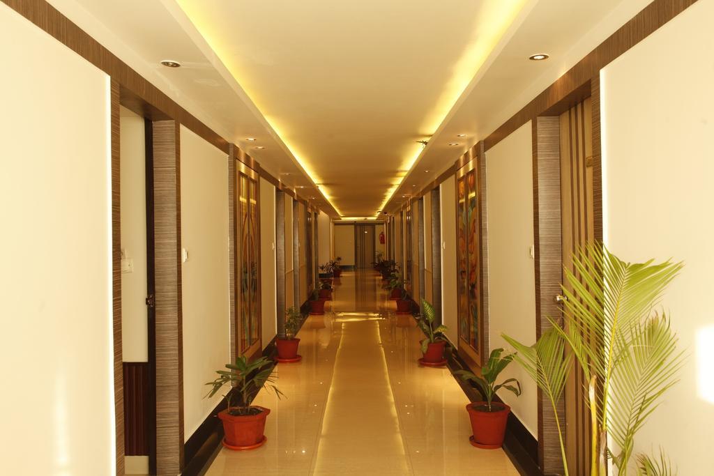 Hotel M J Residency Dehradun Eksteriør bilde